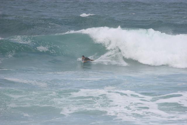 2007 Hawaii Vacation  0747 North Shore Surfing